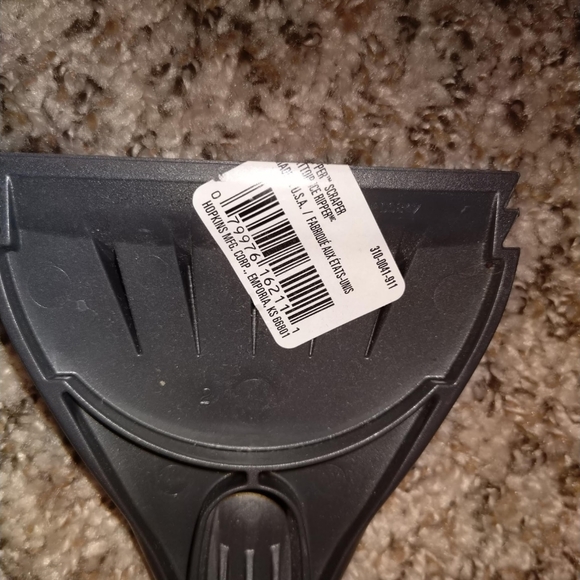 NEW! Ice Scraper Bundle (12) - Picture 3 of 3